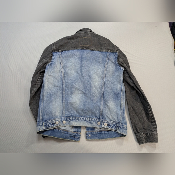 Sold - Picture 4 of 10